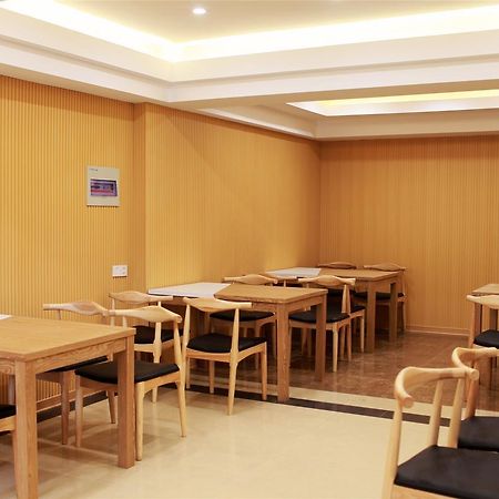 Greentree Inn Guizhou Guiyang Xiaoshizi Business Hotel Гуйян Экстерьер фото