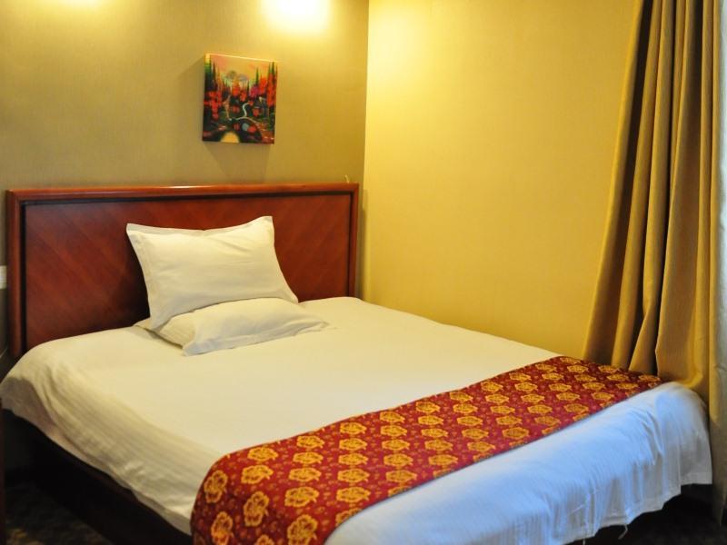 Greentree Inn Guizhou Guiyang Xiaoshizi Business Hotel Гуйян Экстерьер фото