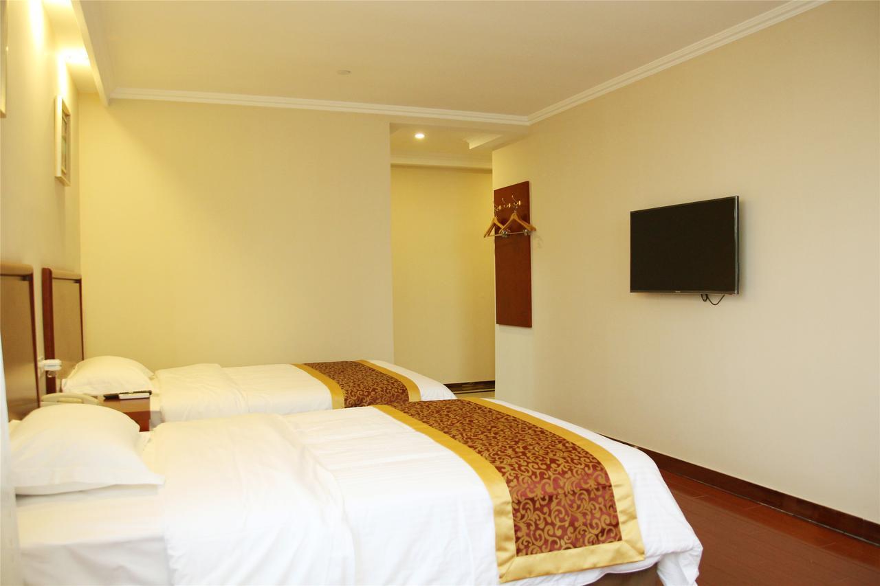 Greentree Inn Guizhou Guiyang Xiaoshizi Business Hotel Гуйян Экстерьер фото