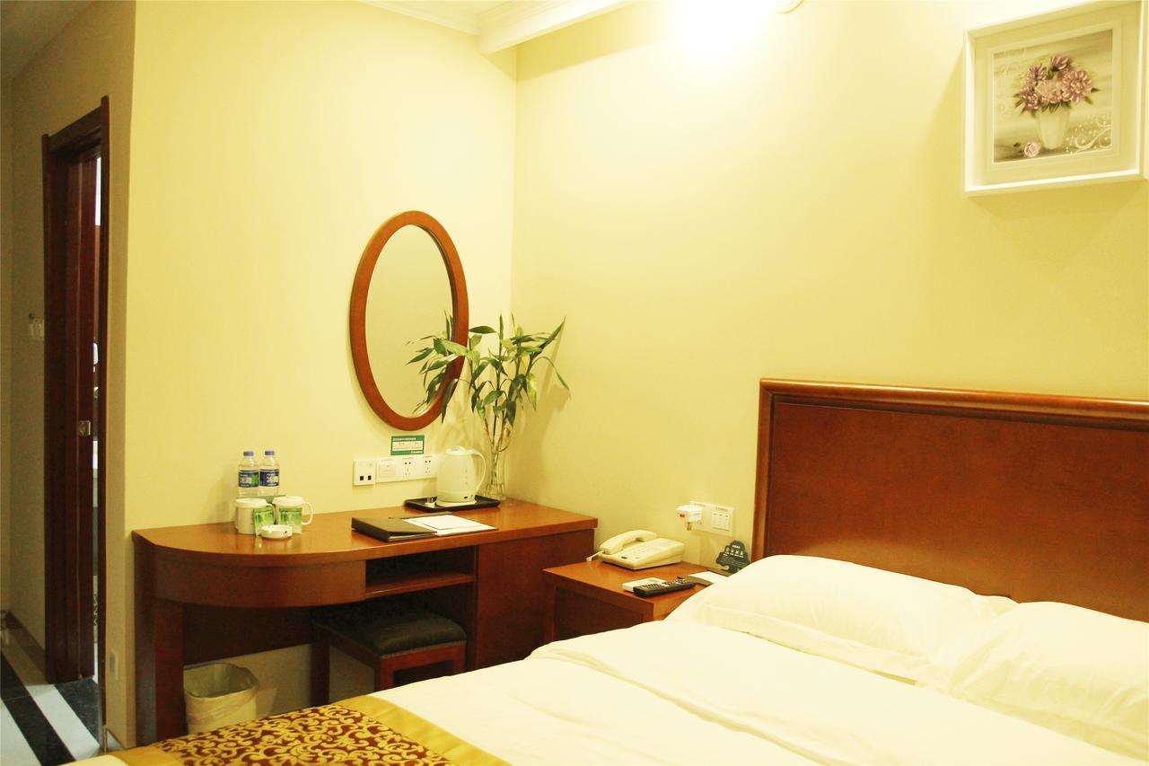 Greentree Inn Guizhou Guiyang Xiaoshizi Business Hotel Гуйян Экстерьер фото