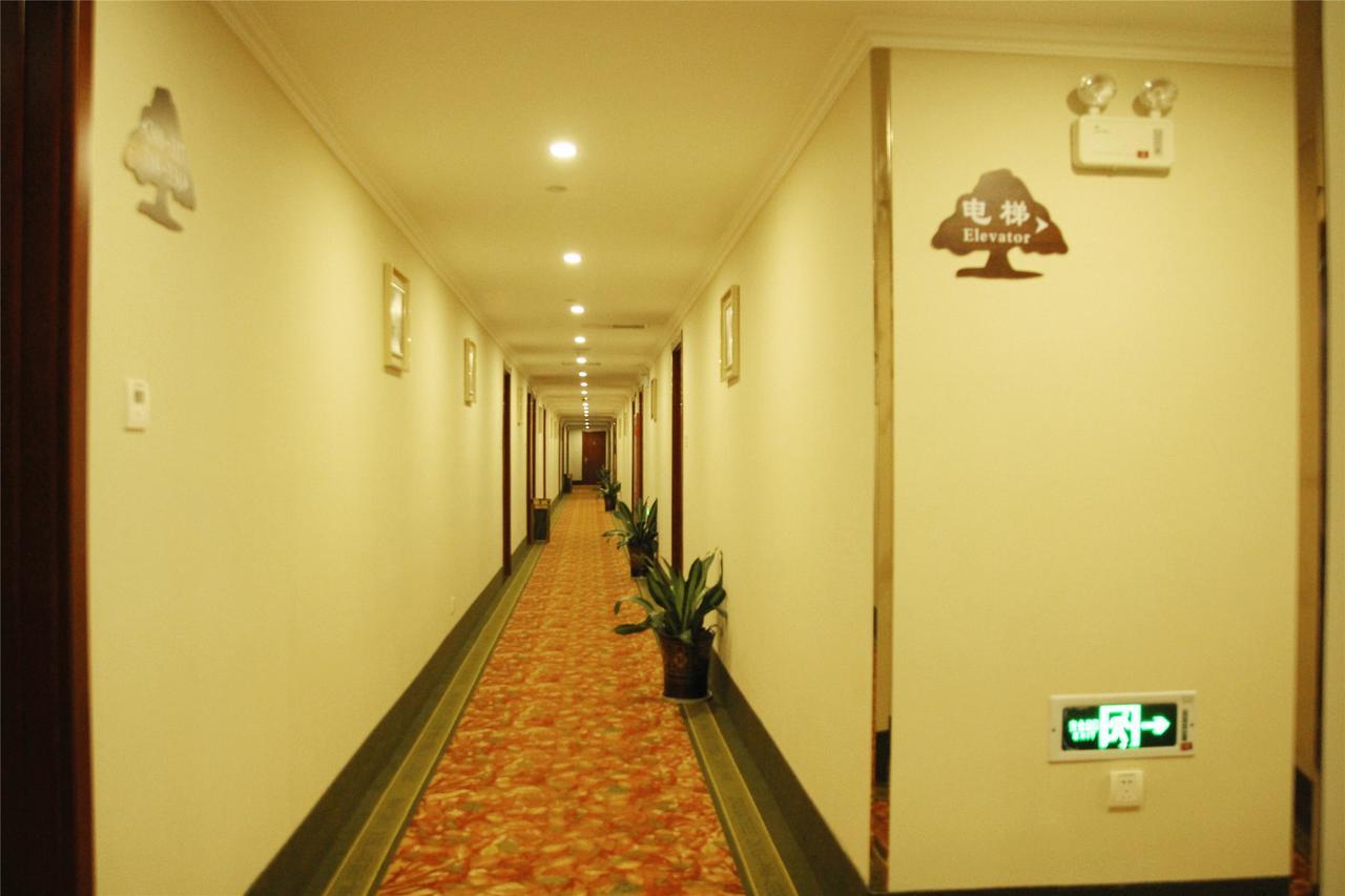 Greentree Inn Guizhou Guiyang Xiaoshizi Business Hotel Гуйян Экстерьер фото